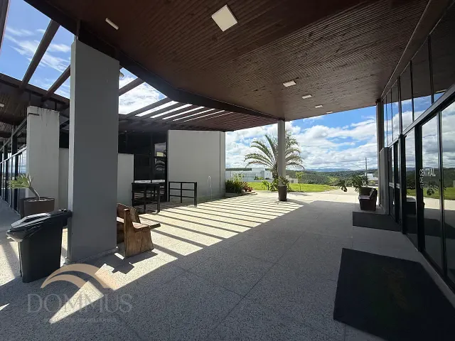 Terreno com 587m², à venda, no bairro Condomínio Lagoa Silvana - Parques do Vale em Caratinga