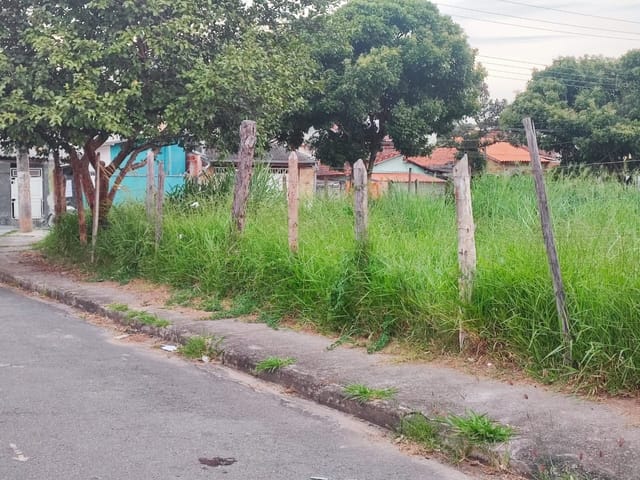 Terreno com 300m², à venda, no bairro Alto do Cardoso em Pindamonhangaba