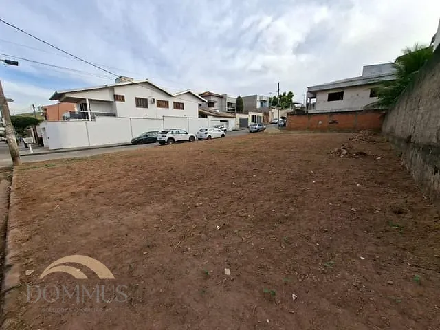 Terreno com 360m², à venda, no bairro Giovanini em Coronel Fabriciano