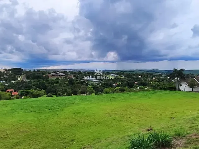 Terreno com 6867m², à venda, no bairro Parque Alvamar em Sarandi