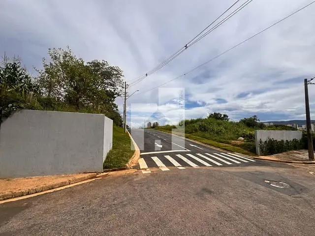 Terreno com 402m², à venda, no bairro Vila Aparecida em Jundiaí