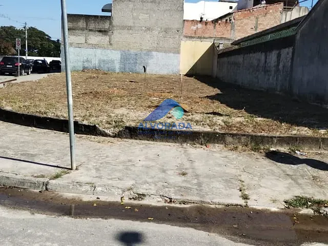 Terreno com 395m², à venda, no bairro Parque dos Ipês em São José dos Campos