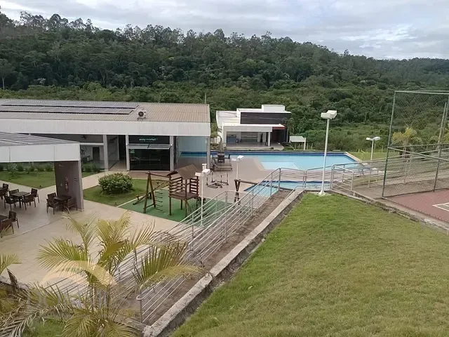 Terreno com 757m², à venda, no bairro Gran Royalle em Santana do Paraíso