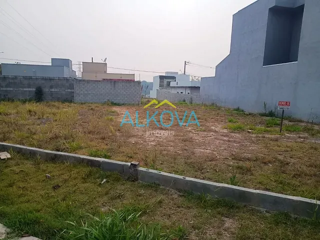 Terreno com 350m², à venda, no bairro Recanto dos Eucaliptos em São José dos Campos