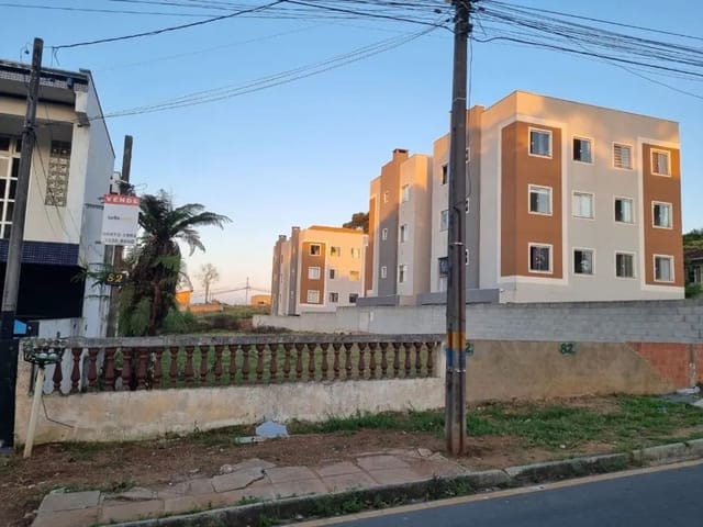 Terreno à venda, no bairro Thomaz Coelho em Araucária