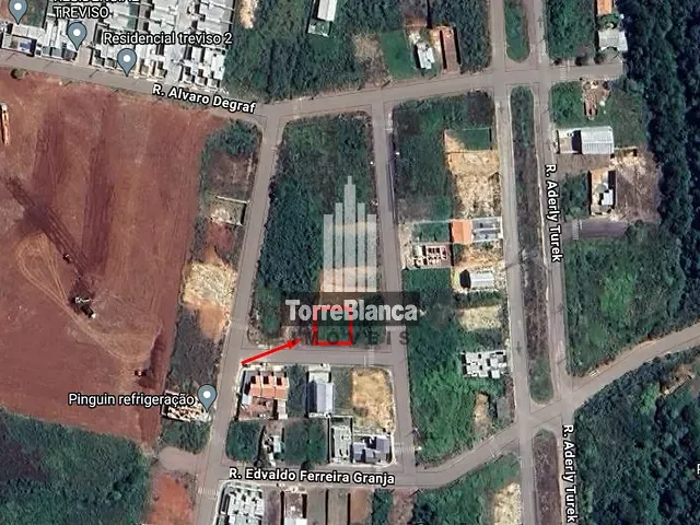 Terreno com 302m², à venda, no bairro Cará-Cará em Ponta Grossa
