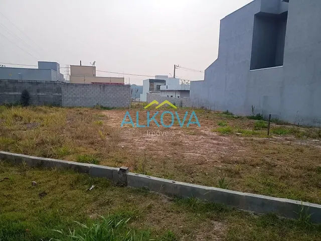 Terreno com 237m², à venda, no bairro Portal dos Pássaros em São José dos Campos