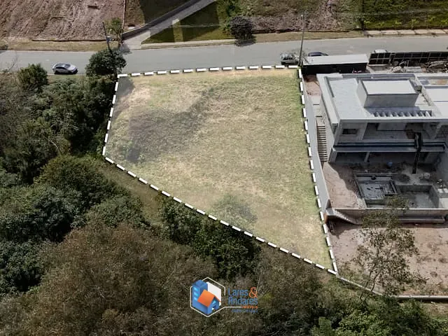 Terreno com 1010m² 1 quarto e 1 banheiro, à venda, no bairro Caxambu em Jundiaí