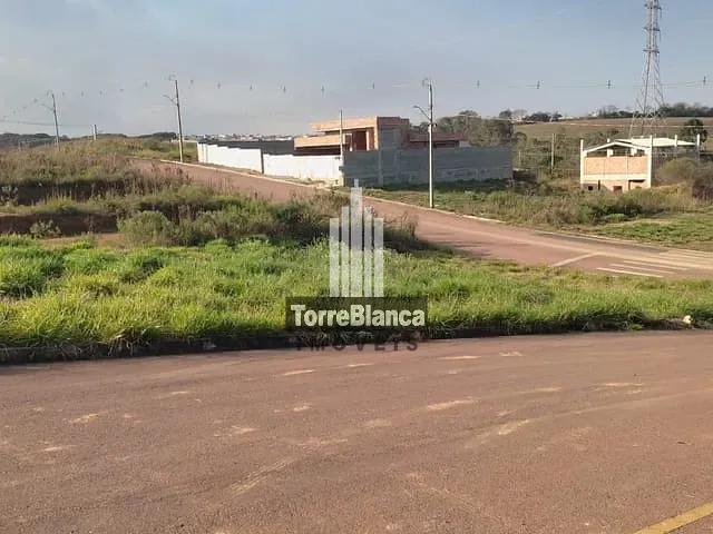 Terreno com 312m², à venda, no bairro Cará-Cará em Ponta Grossa