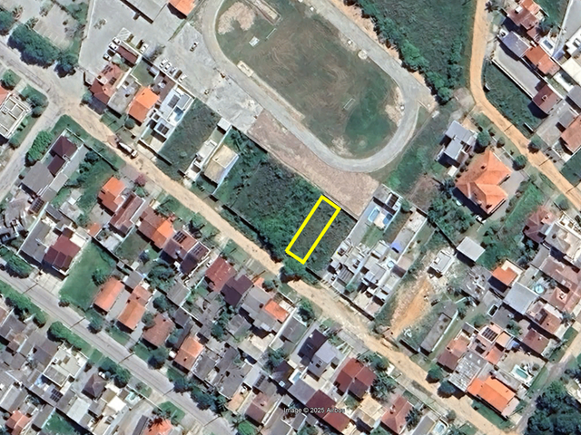 Terreno com 300m², à venda, no bairro Três Vendas em Pelotas