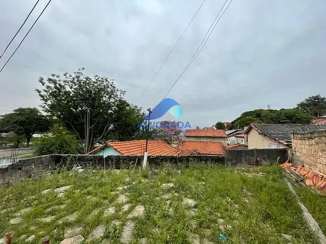 Terreno com 681m², à venda, no bairro Monte Castelo em São José dos Campos