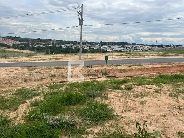 Terreno com 376m², à venda, no bairro Colinas de Indaiatuba em Indaiatuba
