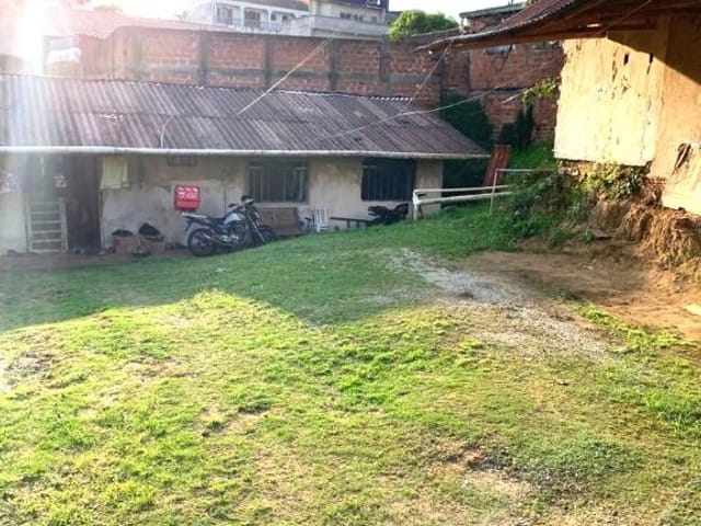 Terreno à venda, no bairro Planta Nossa Senhora de Lourdes em Almirante Tamandaré