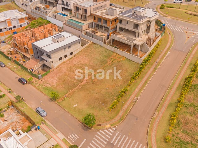 Terreno com 447m², à venda, no bairro Colinas da Anhangüera em Santana de Parnaíba