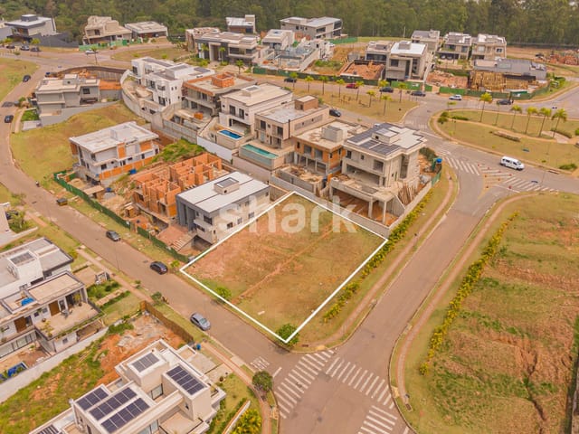Terreno com 447m², à venda, no bairro Colinas da Anhangüera em Santana de Parnaíba