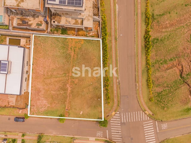 Terreno com 447m², à venda, no bairro Colinas da Anhangüera em Santana de Parnaíba