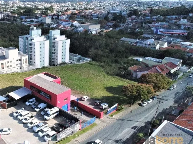 Terreno à venda, no bairro Uberaba em Curitiba