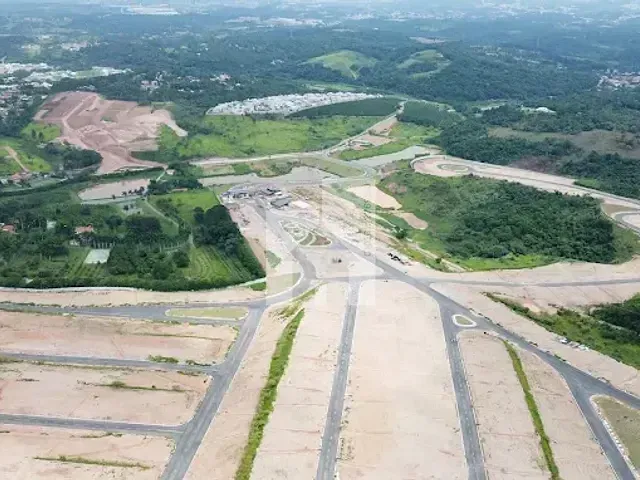 Terreno com 420m², à venda, no bairro Corrupira em Jundiaí
