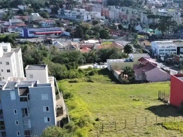 Terreno à venda, no bairro Uberaba em Curitiba
