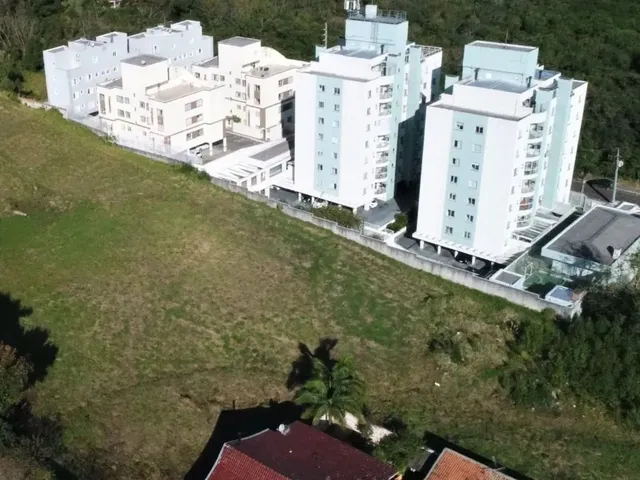Terreno à venda, no bairro Uberaba em Curitiba