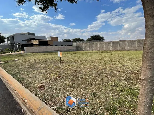 Terreno com 462m² 1 quarto e 1 banheiro, à venda, no bairro Quintas de São José em Ribeirão Preto