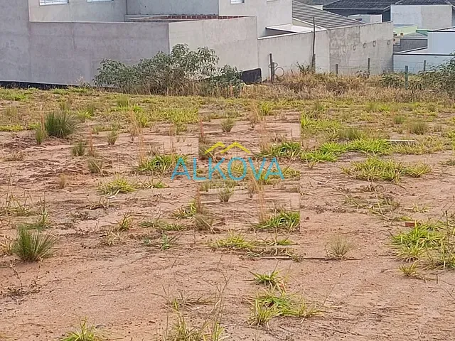 Terreno com 247m², à venda, no bairro Recanto dos Eucaliptos em São José dos Campos
