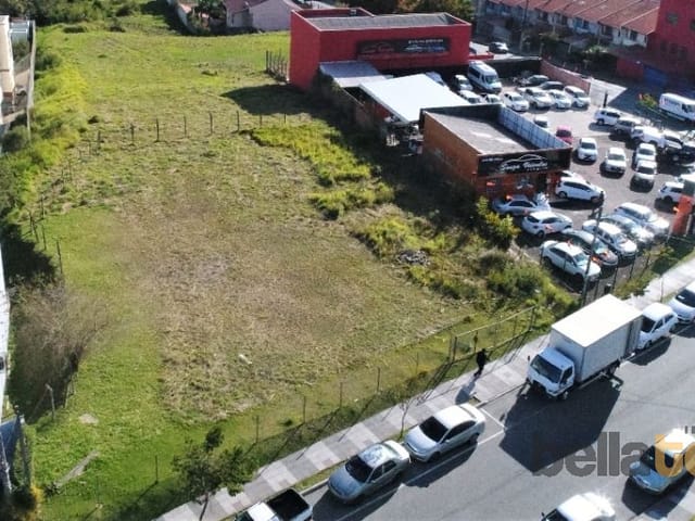 Terreno à venda, no bairro Uberaba em Curitiba