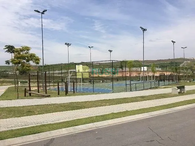 Terreno com 607m², à venda, no bairro Condomínio Residencial Colinas do Paratehy em São José dos Campos