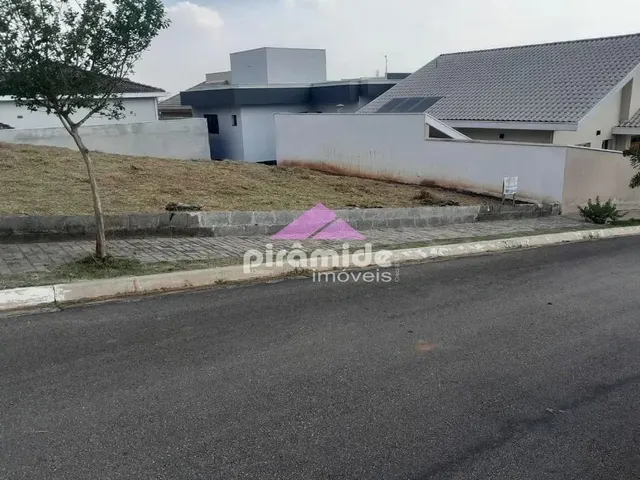 Terreno com 252m², à venda, no bairro Condomínio Residencial Mantiqueira em São José Dos Campos