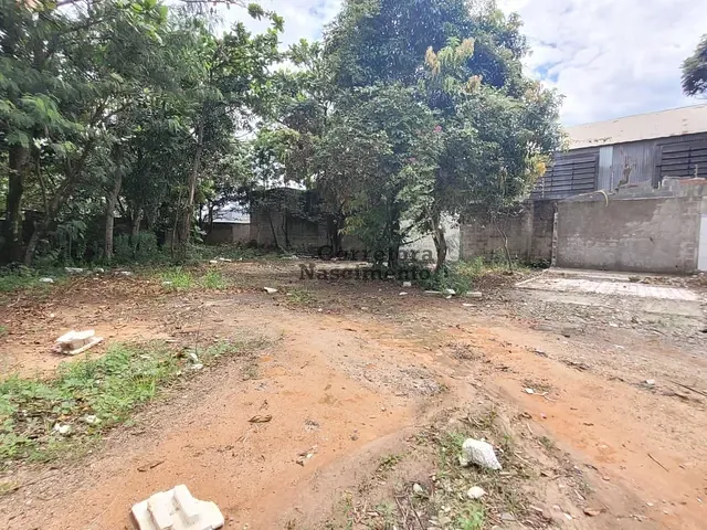 Terreno com 2000m², à venda, no bairro Jardim Califórnia em Jacareí