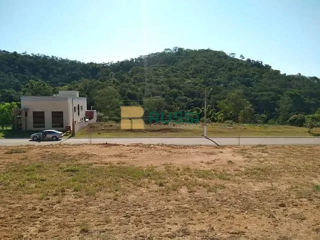 Terreno com 1000m², à venda, no bairro Tampanhão em Jambeiro