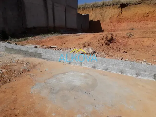 Terreno com 140m², à venda, no bairro Alto dos Ypes em São José dos Campos