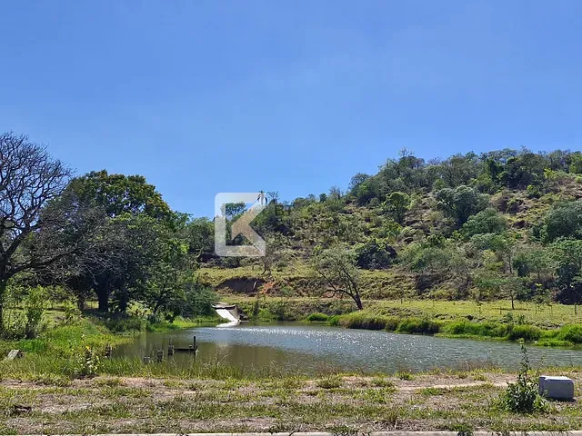 Terreno com 716m², à venda, no bairro Jardim Imperial em Indaiatuba