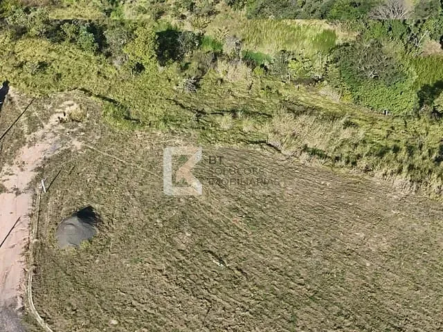 Terreno com 716m², à venda, no bairro Jardim Imperial em Indaiatuba