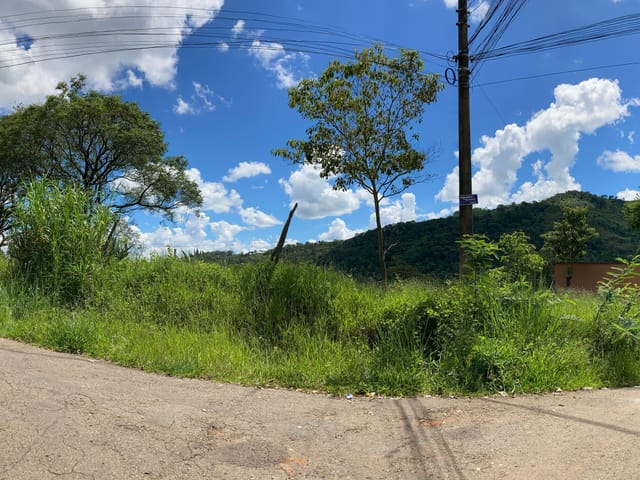 Terreno com 1500m², à venda, no bairro Parque Caetê em Bragança Paulista