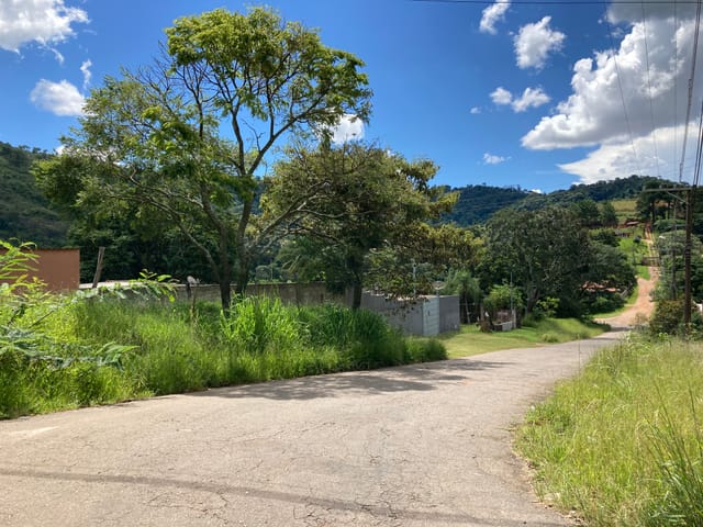 Terreno com 1500m², à venda, no bairro Parque Caetê em Bragança Paulista
