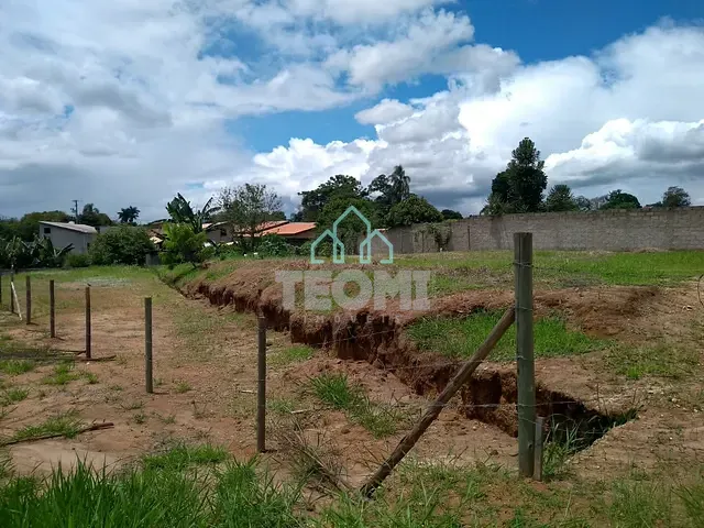 Terreno com 1400m², à venda, no bairro Padre Eterno em Tremembé