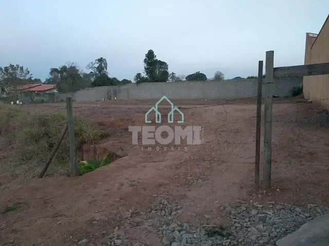 Terreno com 1400m², à venda, no bairro Padre Eterno em Tremembé