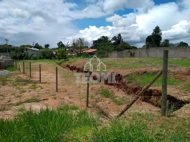 Terreno com 1400m², à venda, no bairro Padre Eterno em Tremembé