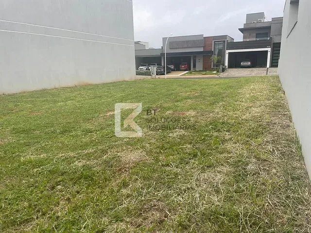 Terreno com 300m², à venda, no bairro Jardim Residencial Dona Lucilla em Indaiatuba