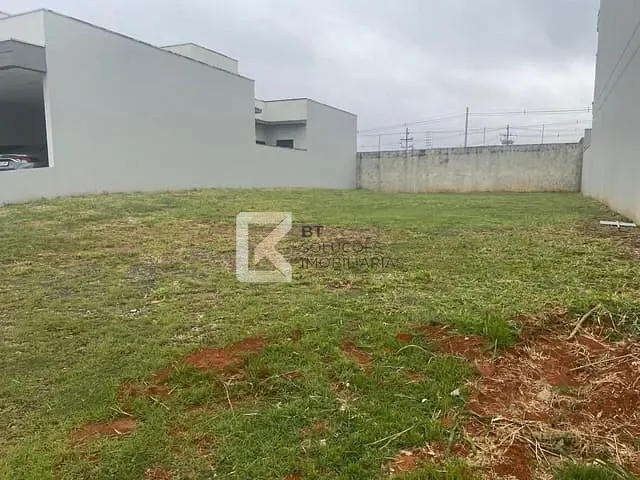 Terreno com 300m², à venda, no bairro Jardim Residencial Dona Lucilla em Indaiatuba