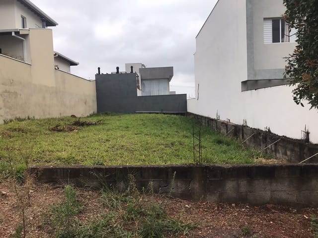 Terreno com 250m², à venda, no bairro Condomínio Portal da Serra em Bragança Paulista