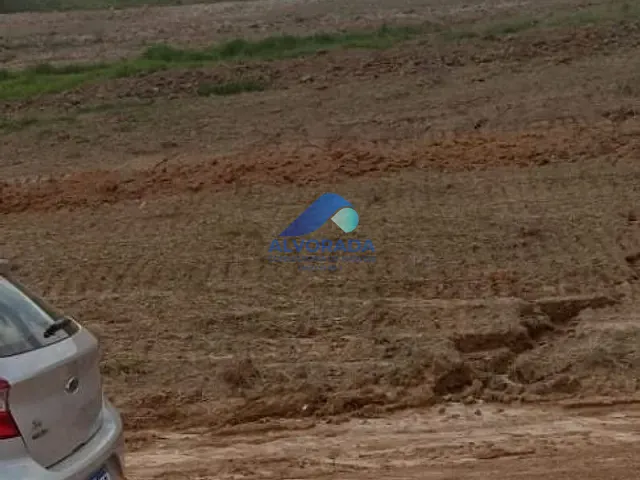 Terreno com 250m², à venda, no bairro Putim em São José dos Campos