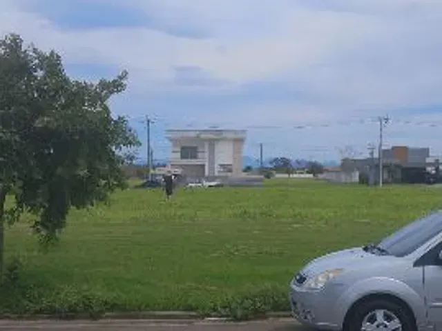 Terreno com 423m², à venda, no bairro Goitacazes em Campos dos Goytacazes