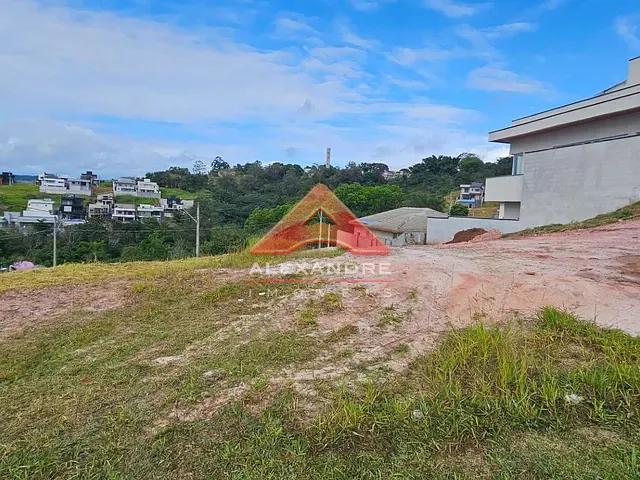 Terreno com 378m², à venda, no bairro Recanto dos Eucaliptos em São José dos Campos