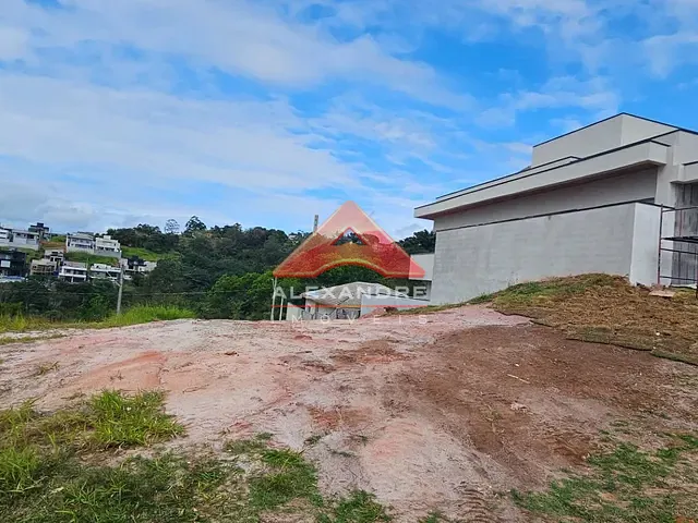 Terreno com 378m², à venda, no bairro Recanto dos Eucaliptos em São José dos Campos