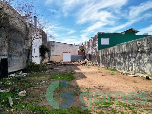 Terreno com 407m², à venda, no bairro Capão Raso em Curitiba