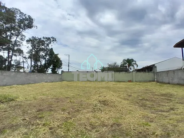 Terreno com 607m², à venda, no bairro Piracangaguá em Taubaté