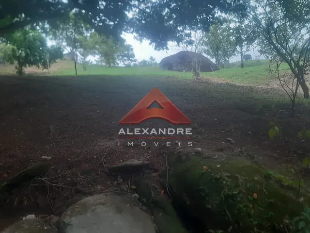 Terreno com 20000m², à venda, no bairro Parque Residencial Maria Elmira em Caçapava
