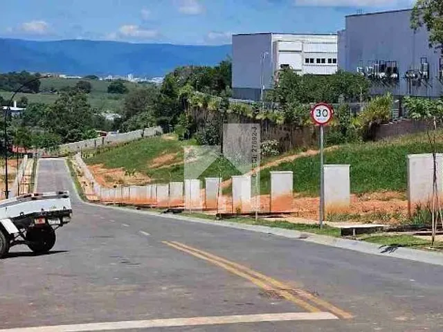 Terreno com 224m², à venda, no bairro Engordadouro em Jundiaí